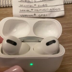 Apple AirPods Pro with Charging Case